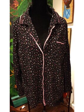 Simply Basic Womens 3X Black Floral Pajama Top With Pink Piping Long Sleeves